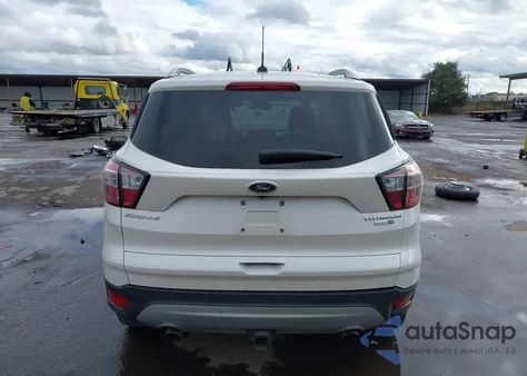 2017 Ford Escape Titanium z USA, uszkodzony, nr VIN 1FMCU9J94HUE48485